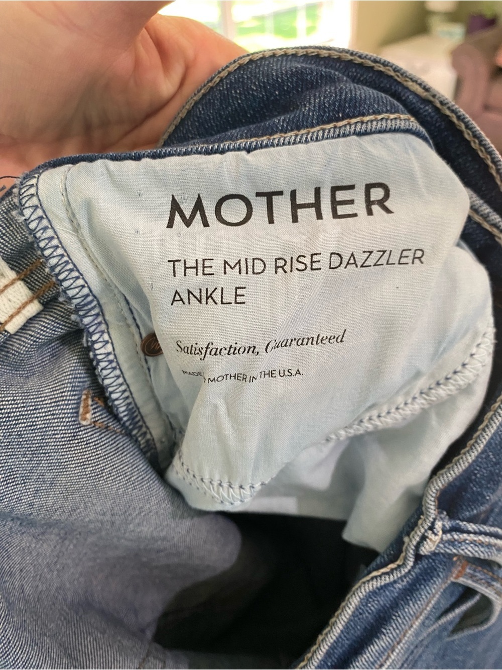 MOTHER The Mid Rise Dazzler Ankle Jeans in Satisfaction Guaranteed Size 29 - Picture 12 of 15